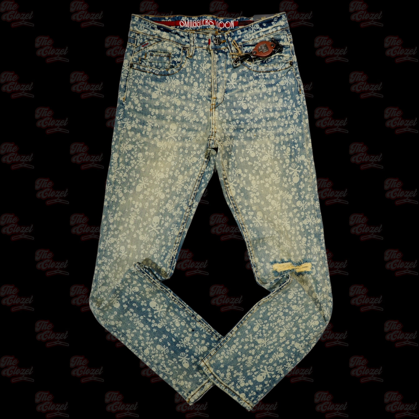 SMUGGLERS MOON - (indigo) skull print patch slim jeans