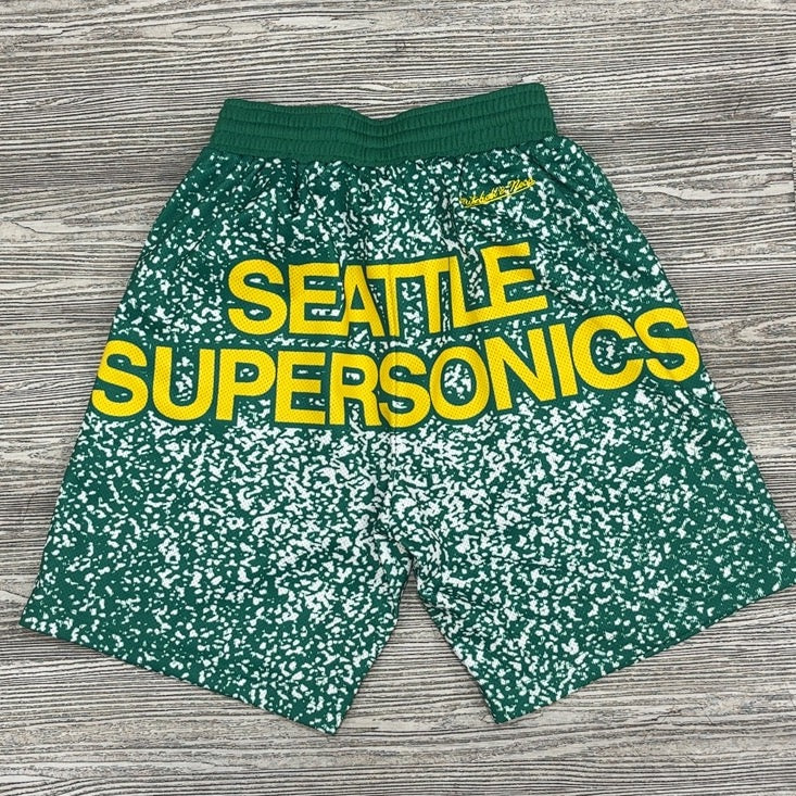 Mitchell & Ness- nba Jumbotron sumimated shorts SuperSonics