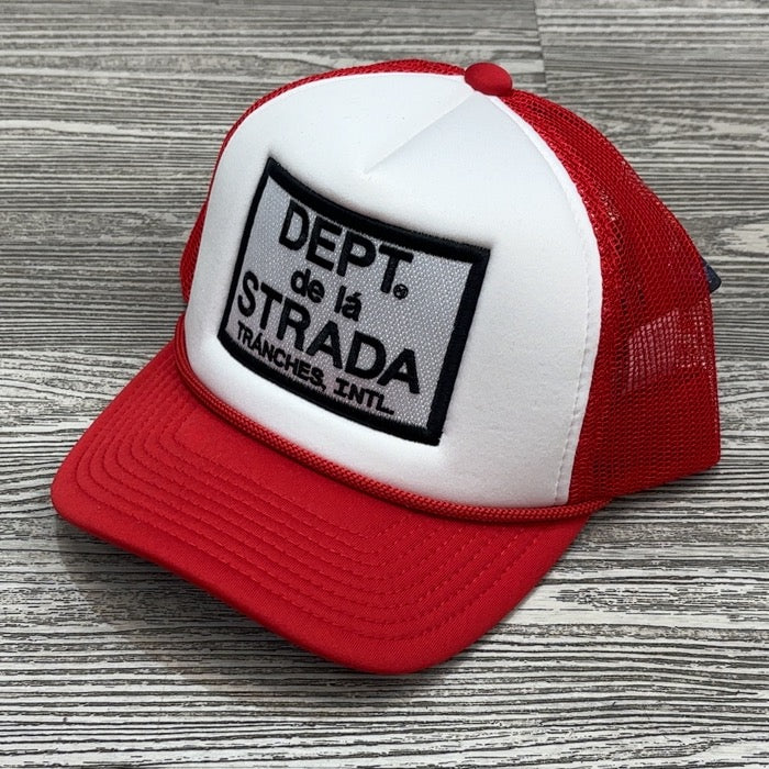 Planet Of The Grapes- Strada trucker hat (white/red)