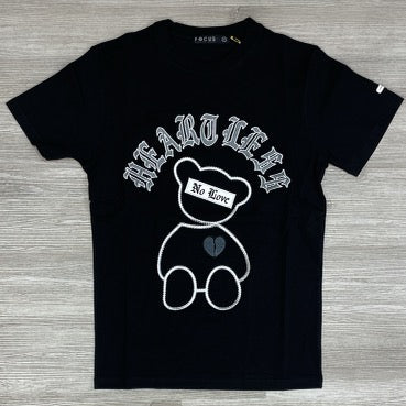 Focus- heartless no love ss tee (black)