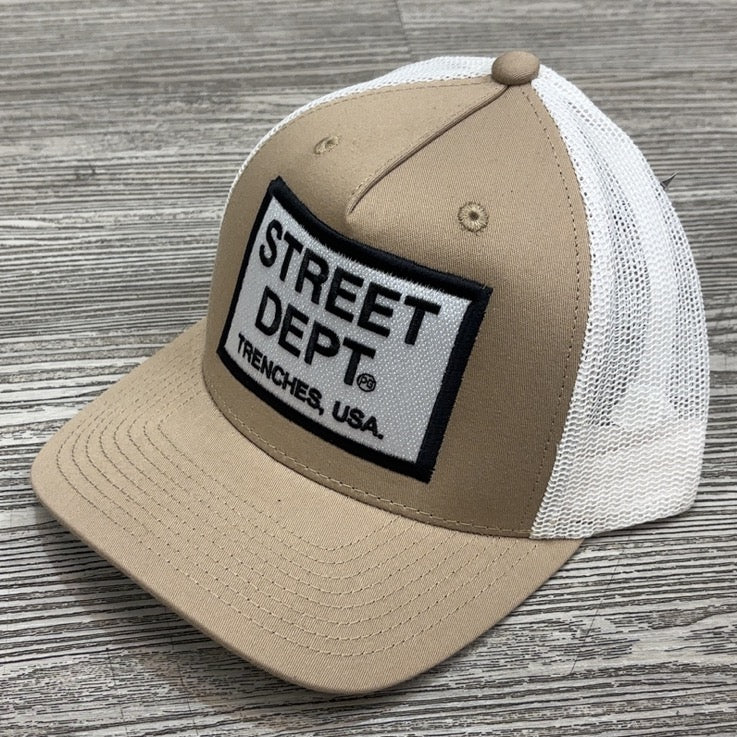 Planet Of The Grapes- street dept trucker hat(khaki/white)